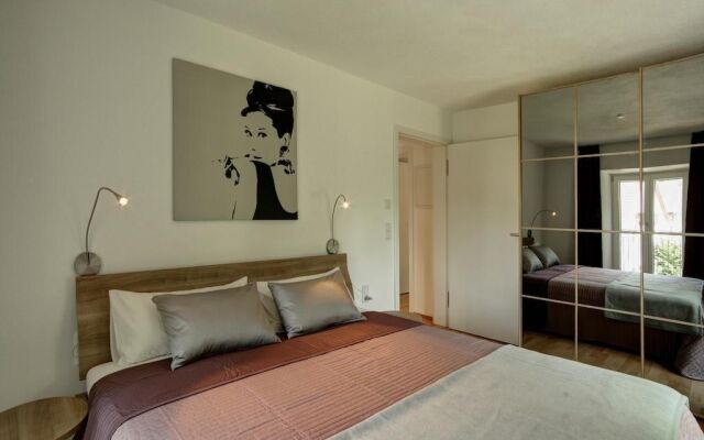 Paleo Finest Serviced Apartments
