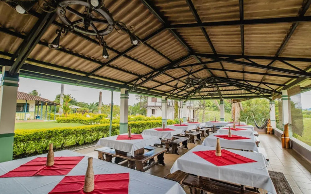 Finca Hotel Araucaria Del Rio