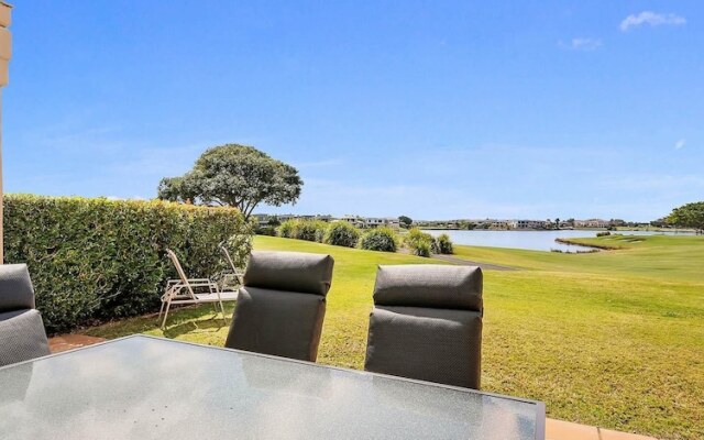 Fairways at Hope Island Resort