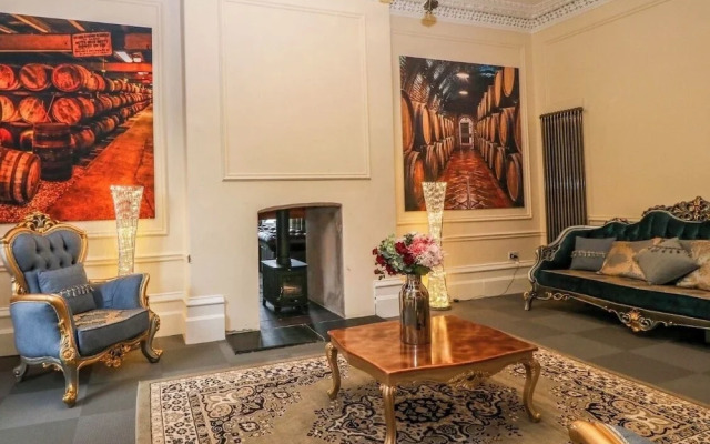 Plas Y Bryn Manor Hotel