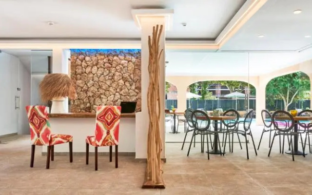 S'Olivera Canyamel Apartments