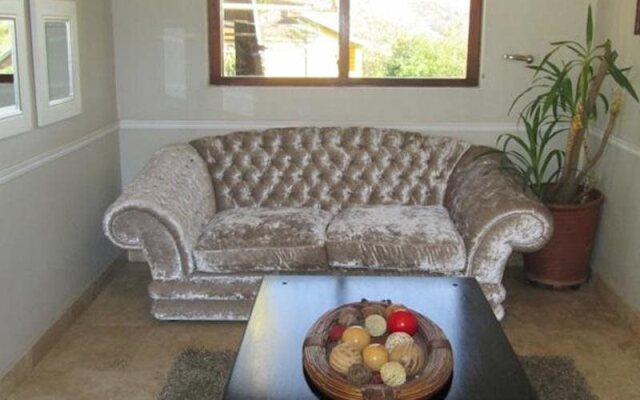 Nomndeni Celokuhle Hotel