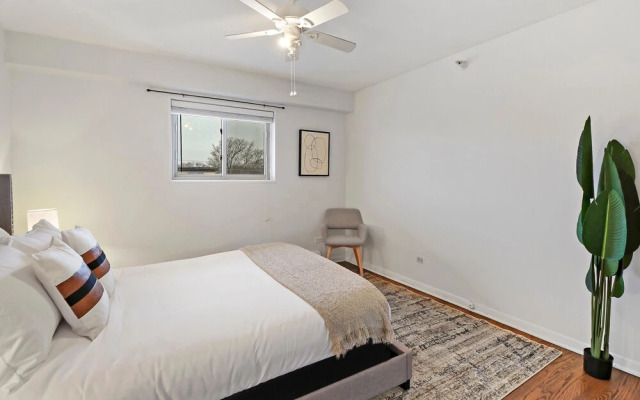 Picturesque 1BR Apt in Arlington Heights