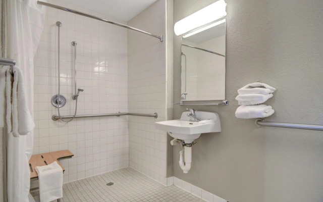 Motel 6 San Jose, CA - Airport