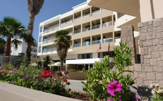 Saint Constantin Hotel
