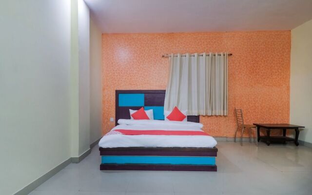 OYO 24575 Hotel Prabhu Villas