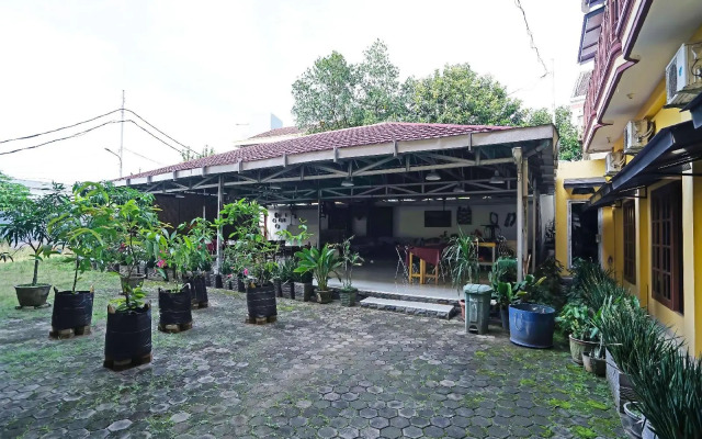 Hotel O Wisma Empat Lima Syariah