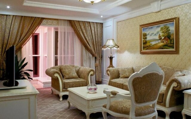 Geneva Grand Hotel