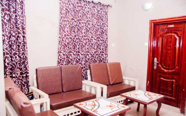 Zenmof Royal Guest House