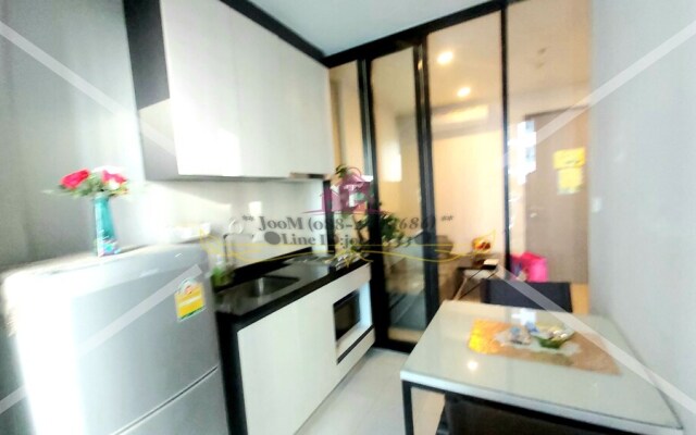 The Base Central Pattaya by Alin