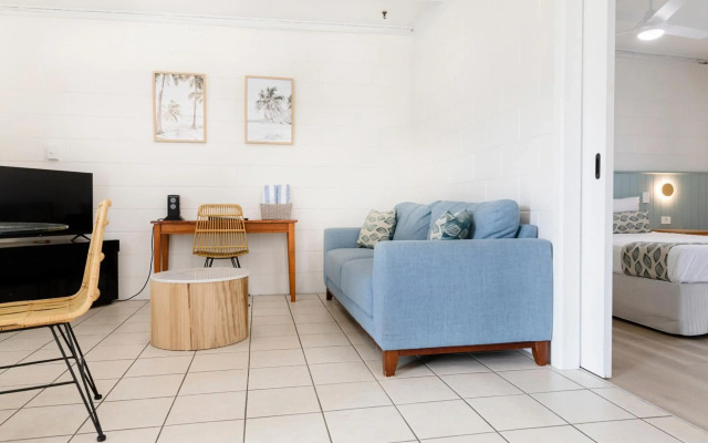 Palm View Holiday Apartments
