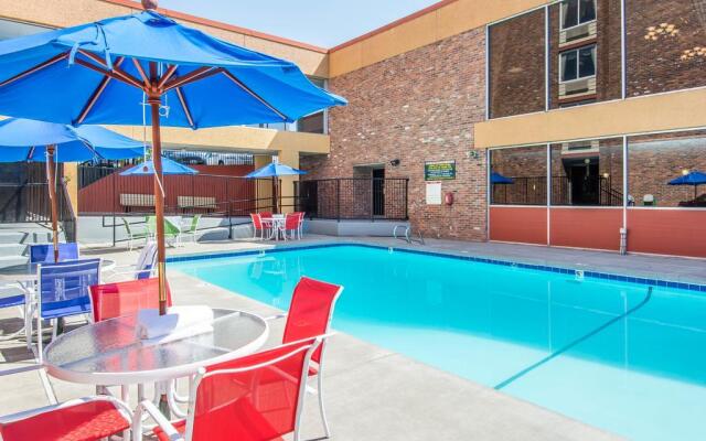 Quality Inn Downtown 4th Avenue