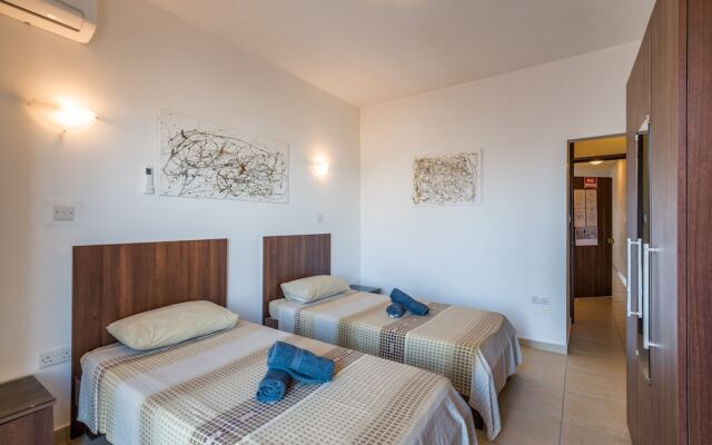 Getawaysmalta - Seashells 2-bedroom Apartment in Bugibba