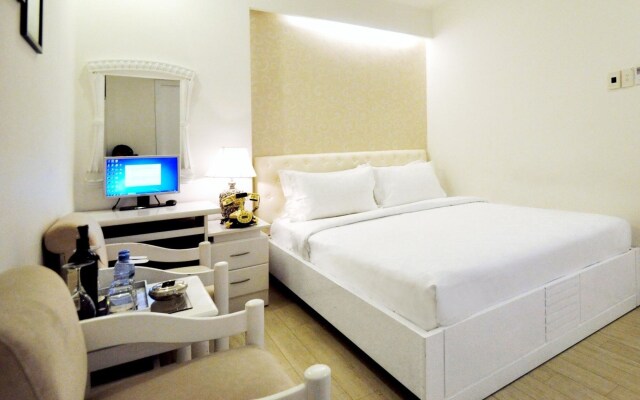 The White Hotel 1