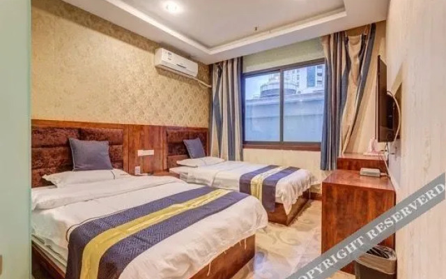 Zhengzhou Zhonghe Hotel (Exhibition Center Store)