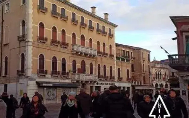 Venice LUXURY