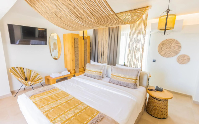 Cabana Blu Hotel & Suites