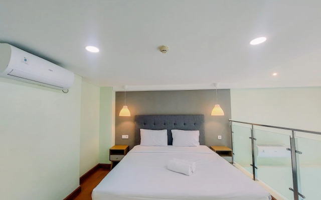 Big Studio Loft Apartment at The Reiz Condominium Medan By Travelio