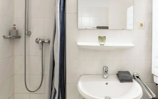 Elegant Studio Apartment in Düsseldorf Ludenberg
