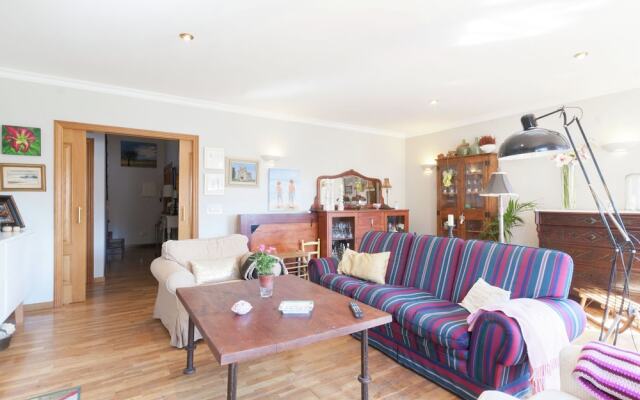 Luring Holiday Home in Girona With Swimming Pool