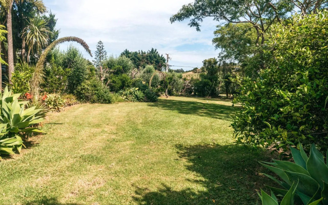 Olive Lane - Waiheke Holiday Home