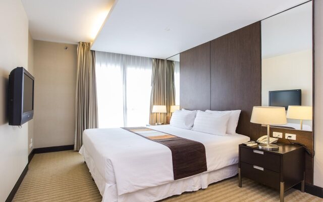 The Narathiwas Hotel & Residence Sathorn Bangkok