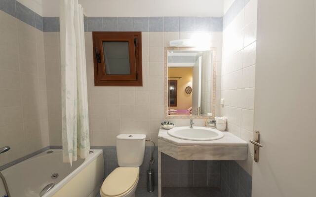 Odysseas Villa by LeaderStay