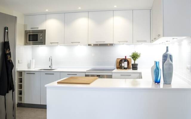 ELD3- Spacious 3 bedroom apt close to Puerto Banus