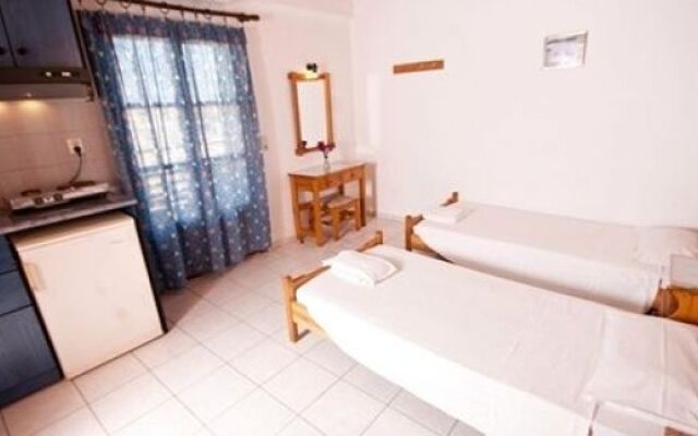 Elpis Hotel