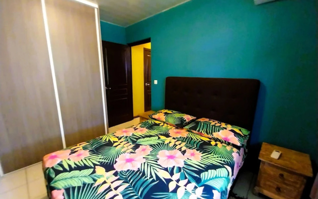 Tahiti - Vaitupa House