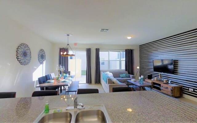 ACO FUN – 4 bd Townhome (1610)