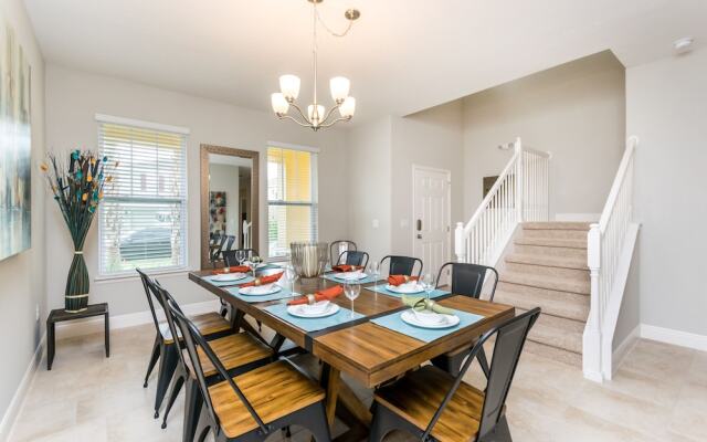 Private Pool/spa, Free Waterpark, Lazy River!