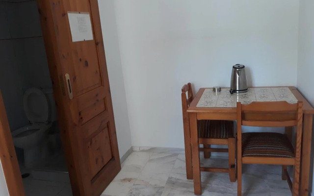 Anthi Katerina Rooms