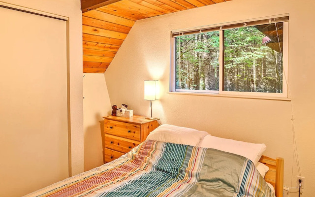 Four Stone Lodge Near Mt Rainier