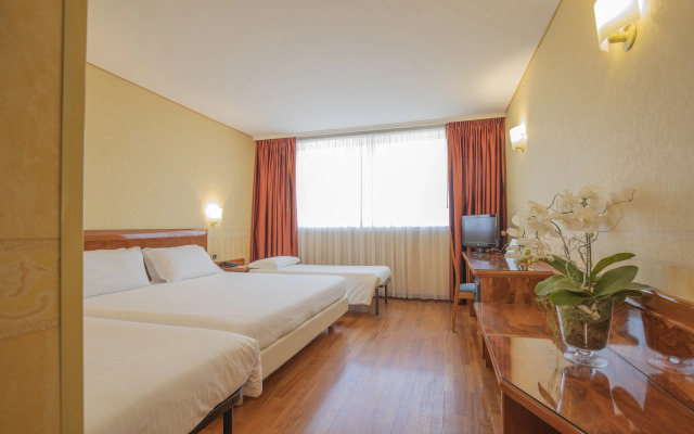 Montresor Hotel Tower