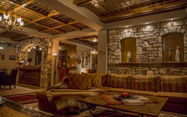 Pandion Boutique Hotel & Suites