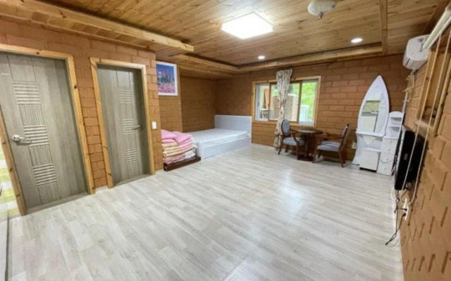 Jecheon Wolsong Garden Pension