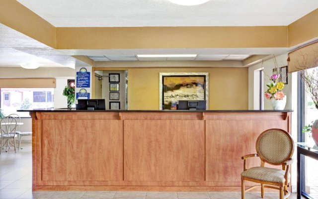 Quality Inn & Suites Orlando East - UCF Area