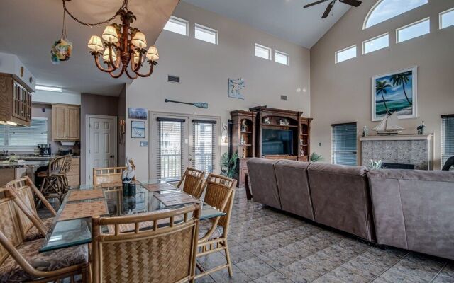 The Pelican by RedAwning