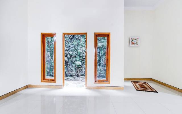 SPOT ON 94007 Homestay Putra Syariah