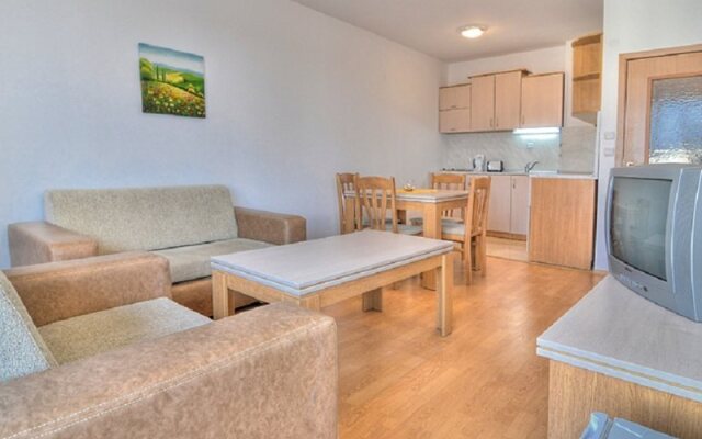 Yassen Apartments