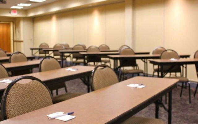 AmericInn Hotel & Suites Mankato — Conference Center