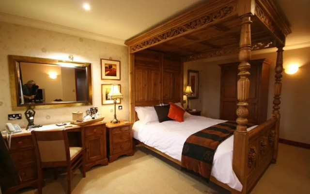 Three Horseshoes Country Inn and Spa
