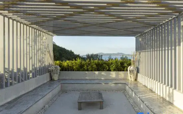 Lovely Apartment with Pool on the roof at Surin Beach