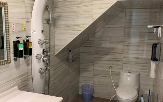 Yujing Warm Breezewarm x Sunny Sky Homestay