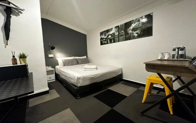 Check-Inn at Little India