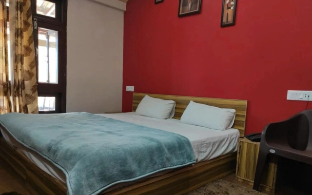 Hotel Devine Point by ADB Rooms