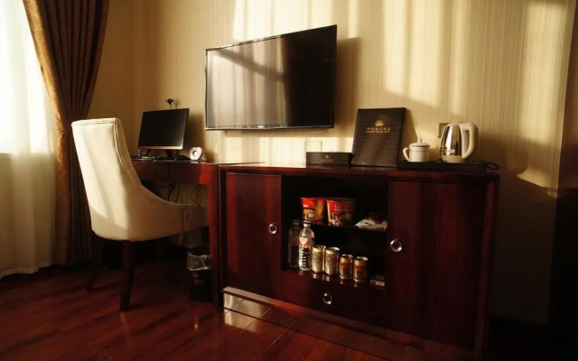 Sunshine Holiday Hotel