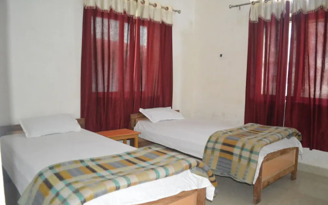 Middle Way Home Stay