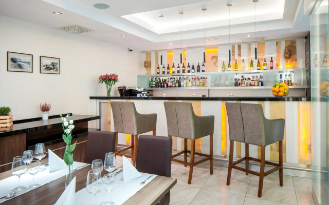 Hotel Rozany Gaj